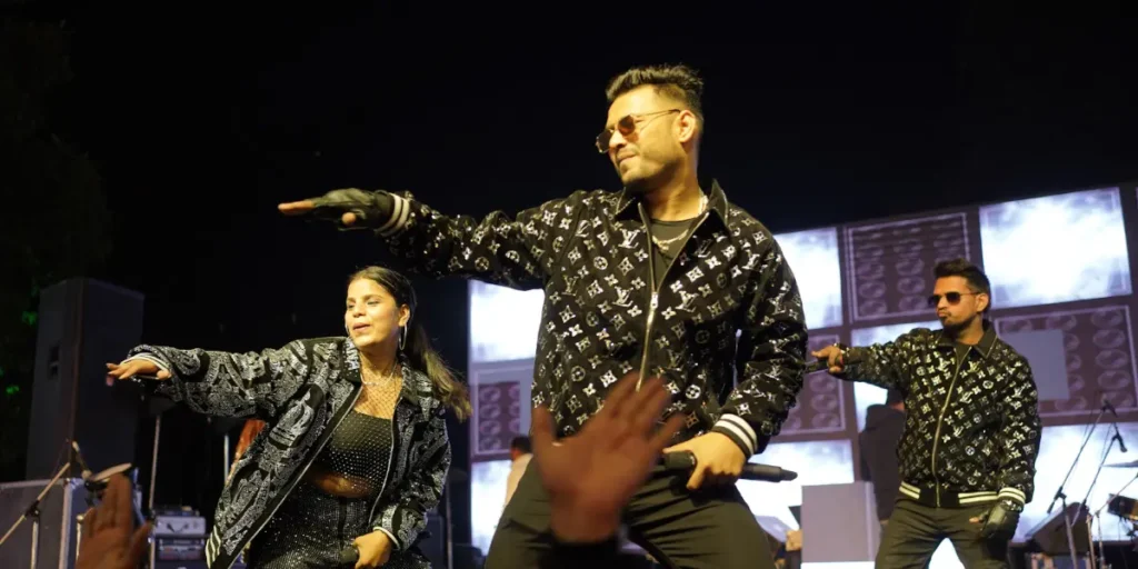 Get in Touch with Mashupminati DJ Band